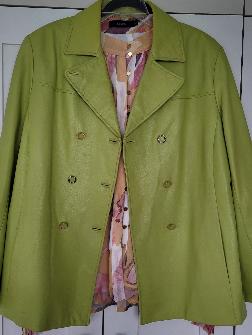 St. John Lime Green Double-Breasted 100% Leather Pea Coat - Picture 8 of 8